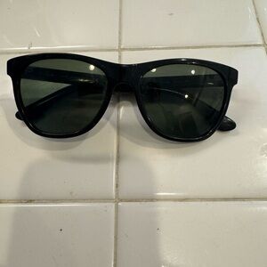 Ray-Ban Way fair Sunglasses. Black. Polarized. NWOT